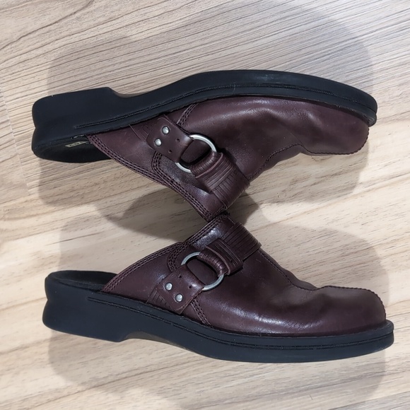 Clarks Cushion soft Leather Mules - Picture 3 of 7